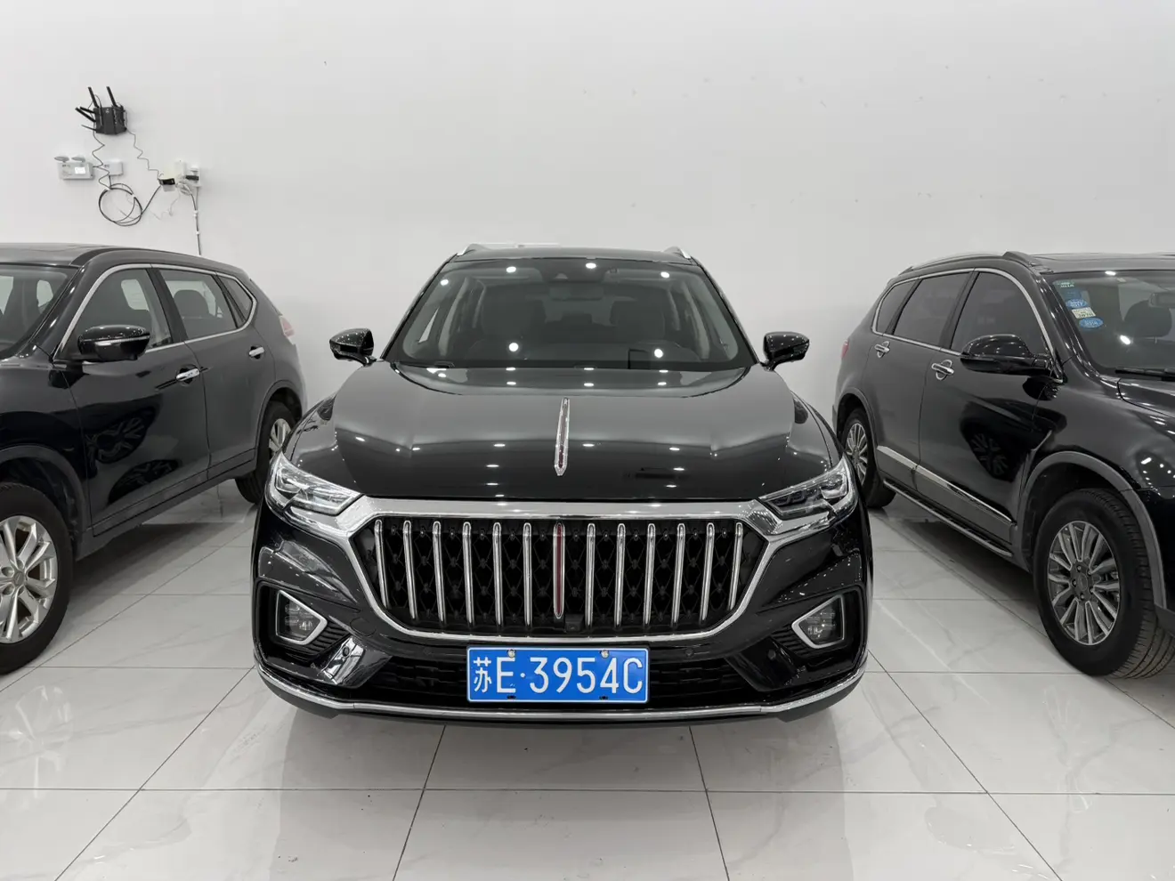 Hongqi HS5  из Китая