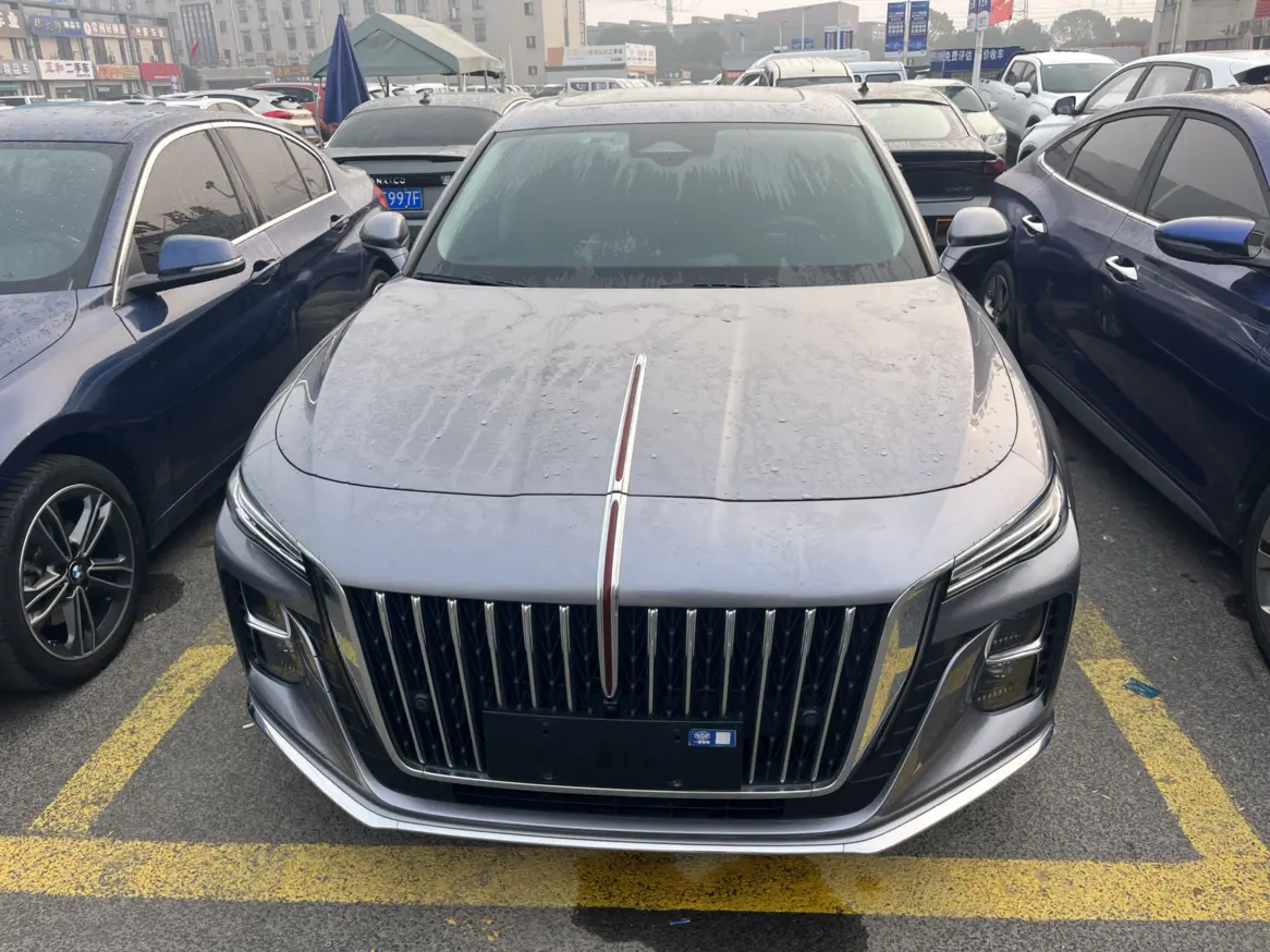 Hongqi H5  из Китая