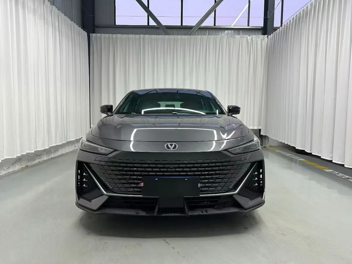 Changan UNI-V  из Китая