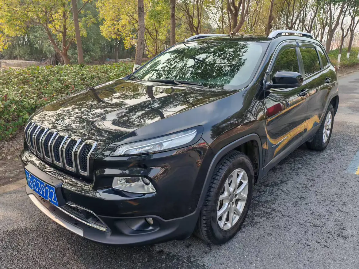 Jeep Cherokee  из Китая