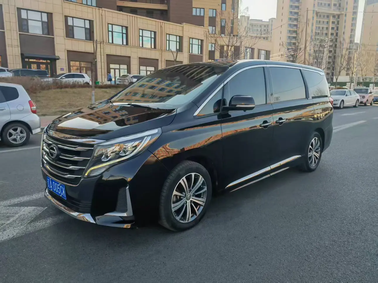 GAC Trumpchi M8  из Китая