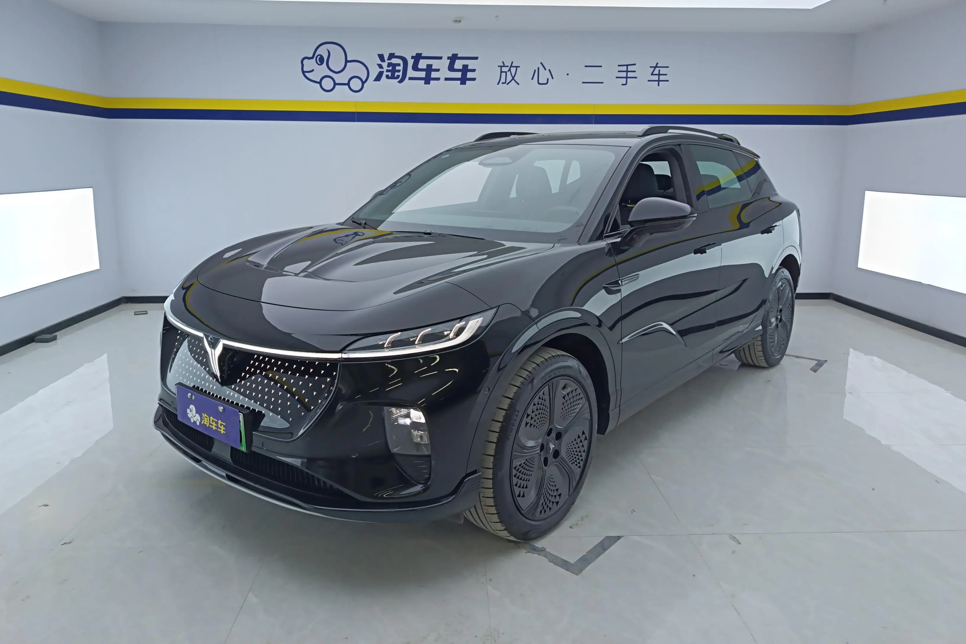 Voyah Courage  из Китая