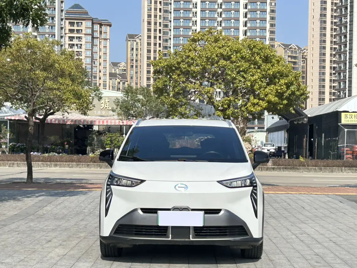 AION Y  из Китая