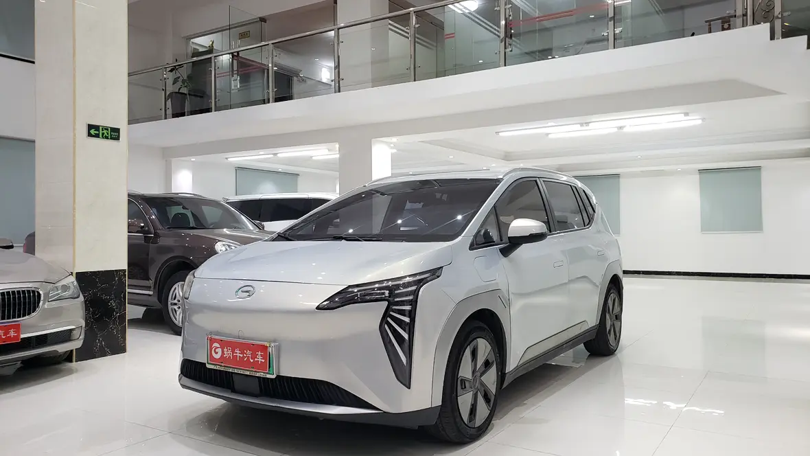 AION Y  из Китая