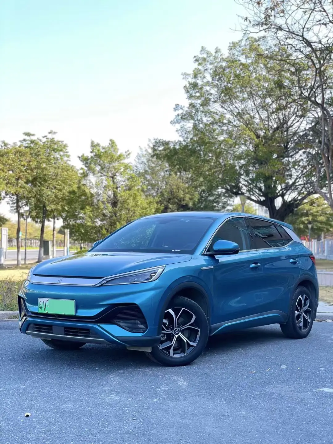 BYD Yuan PLUS  из Китая