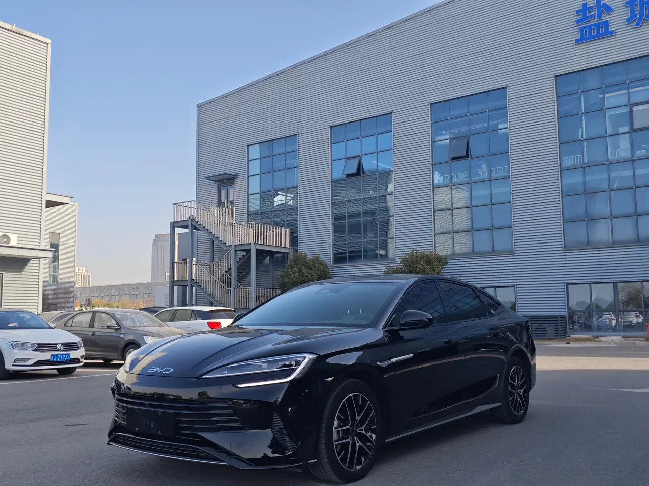 BYD Seal DM  из Китая