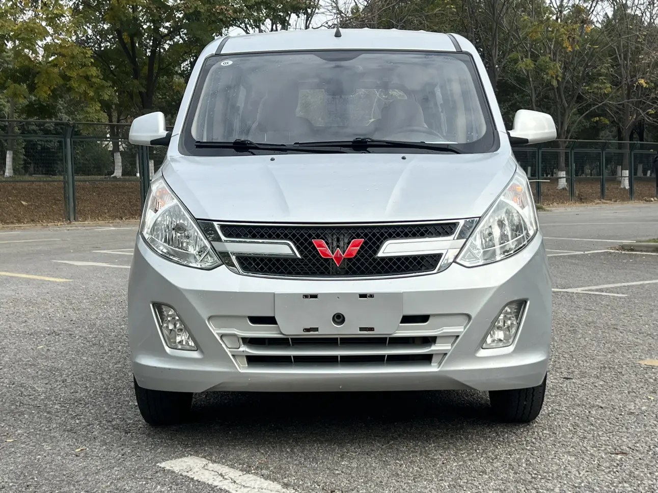 Wuling Rongguang V  из Китая
