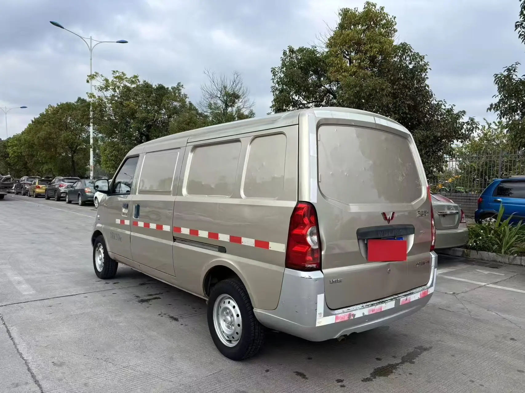Wuling Rongguang  из Китая