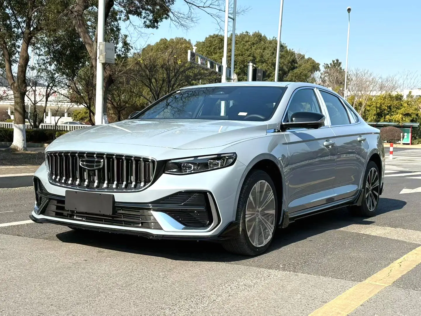 Geely Xing Rui  из Китая