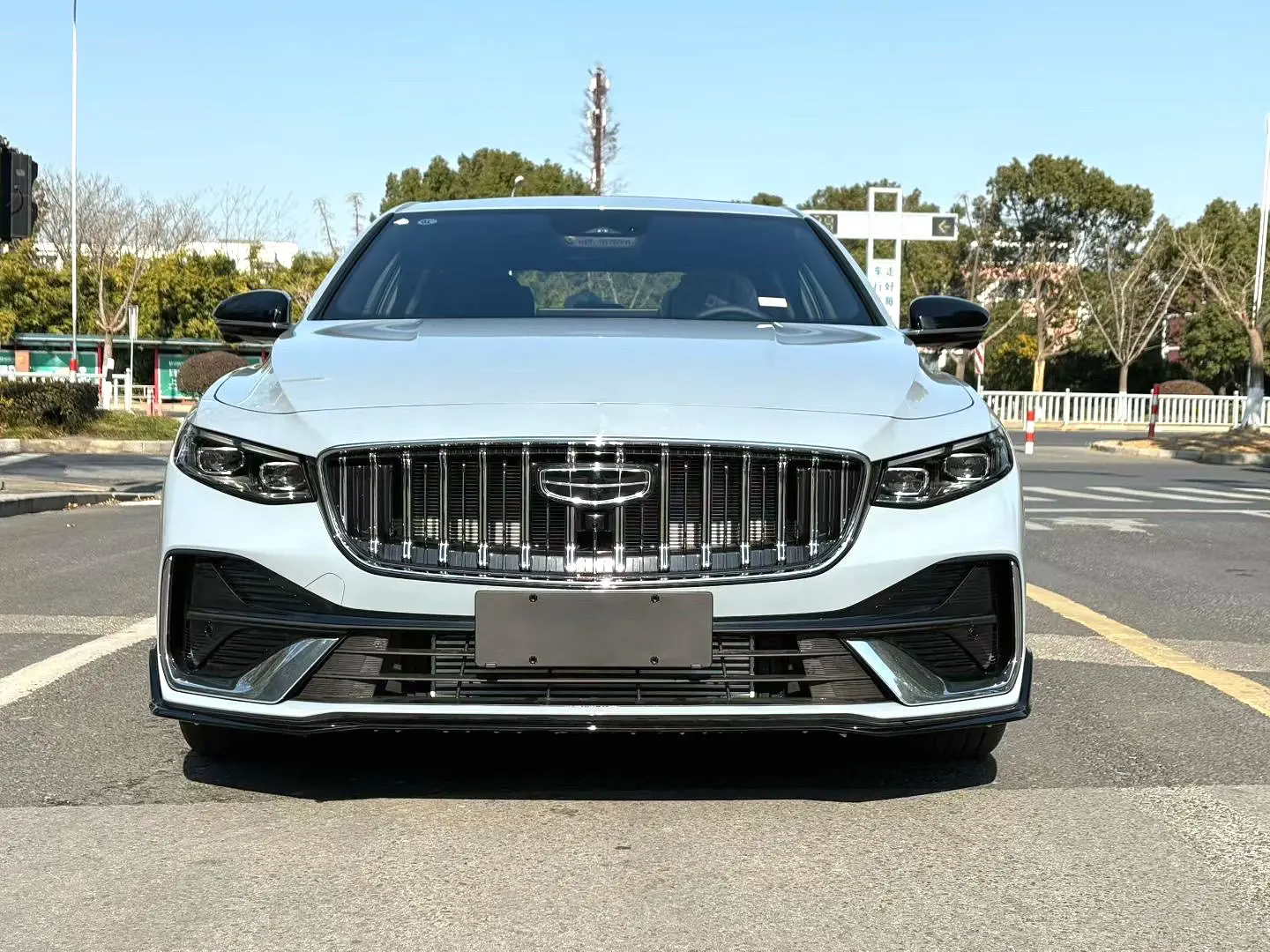 Geely Xing Rui  из Китая