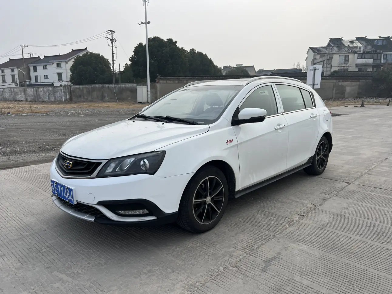 Geely Emgrand  из Китая