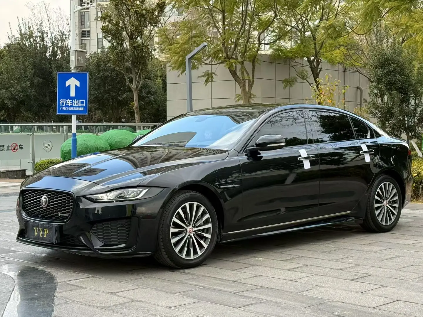 Jaguar XEL  из Китая