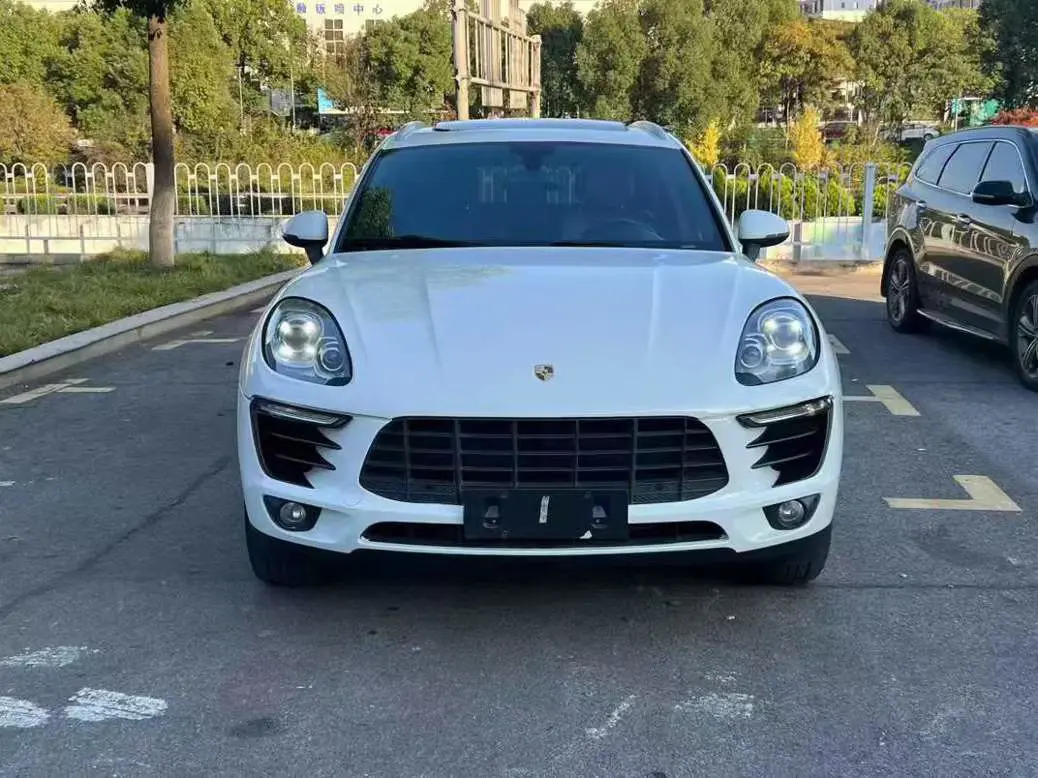Porsche Macan  из Китая
