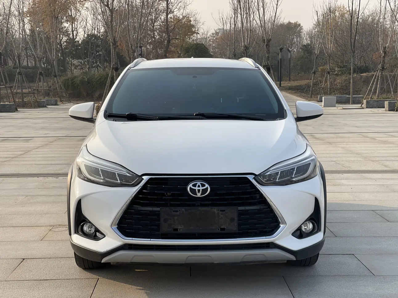 Toyota Yaris L  из Китая
