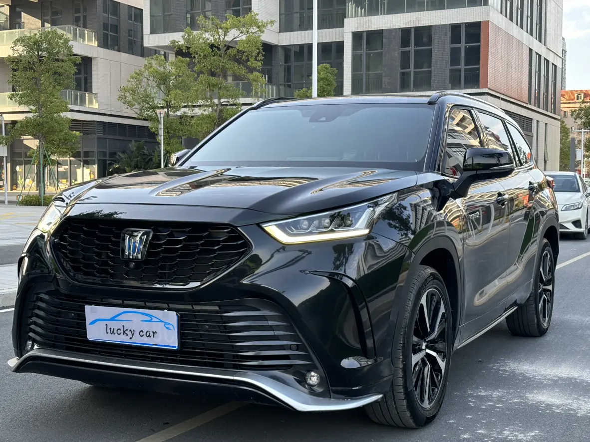 Toyota Crown Kluger