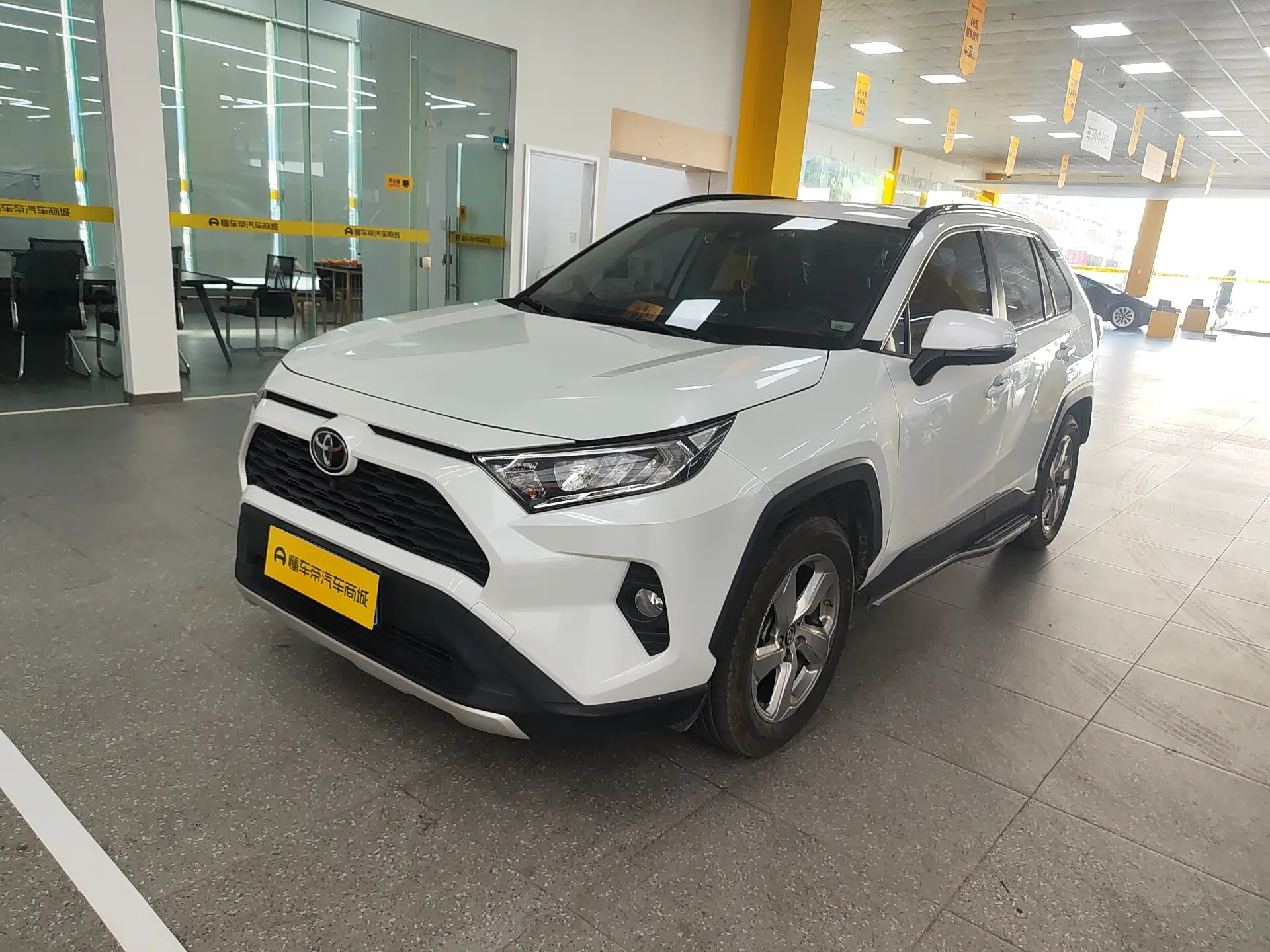 Toyota RAV4  из Китая