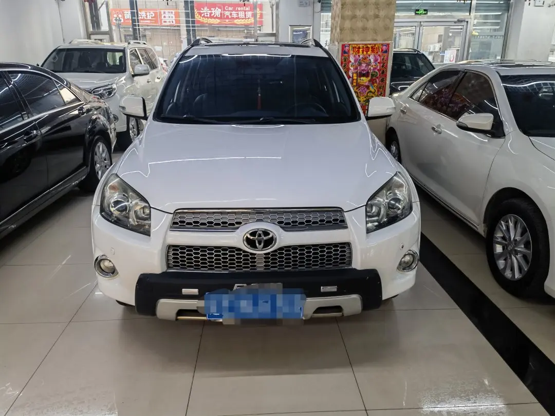Toyota RAV4  из Китая