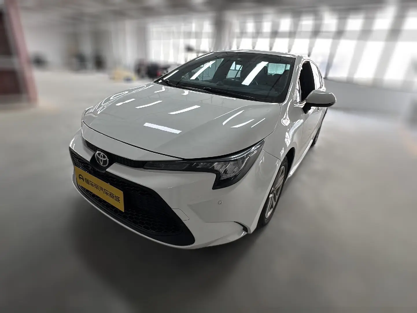 Toyota Levin (Lei Ling)  из Китая