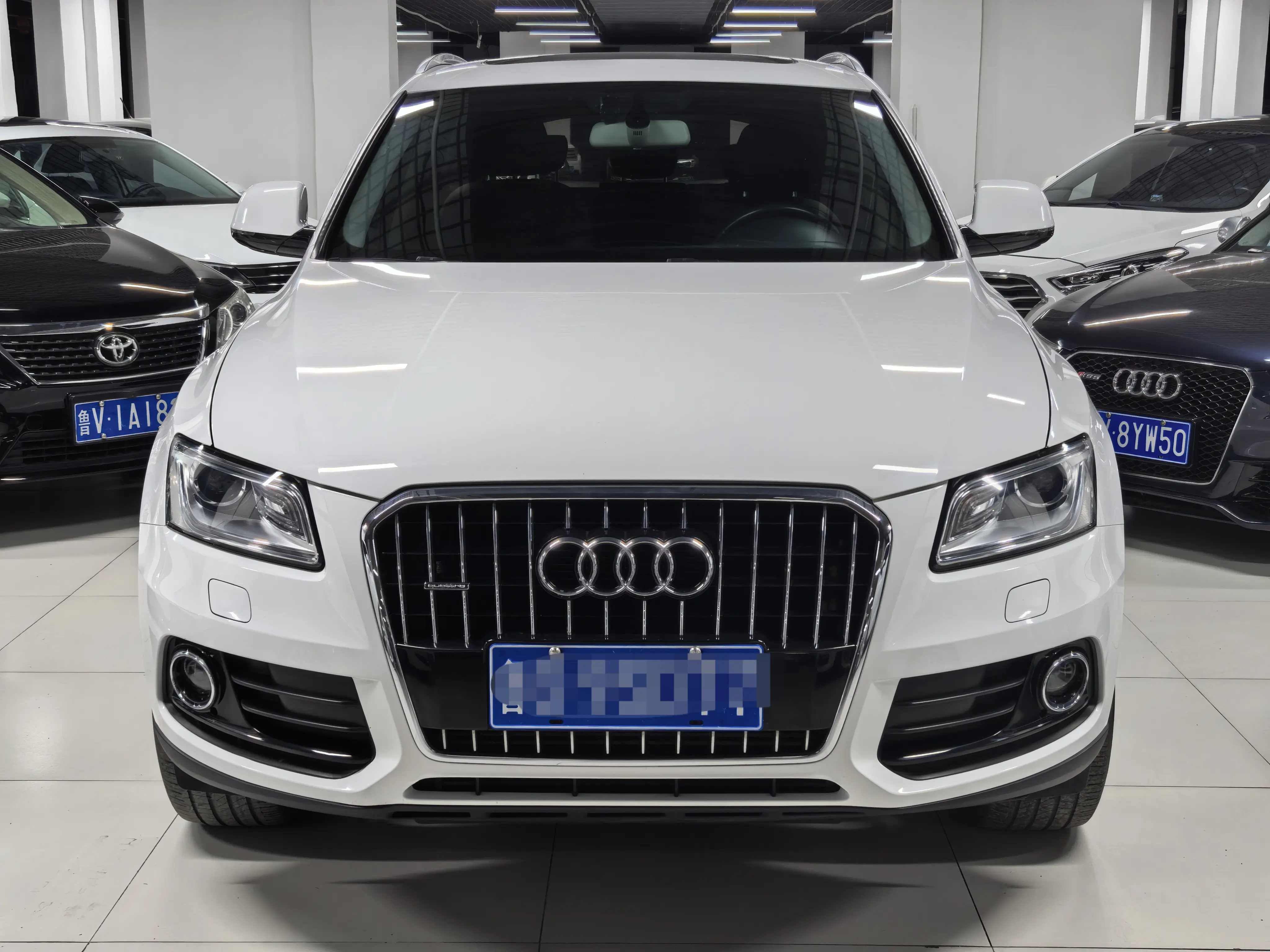 Audi Q5  из Китая