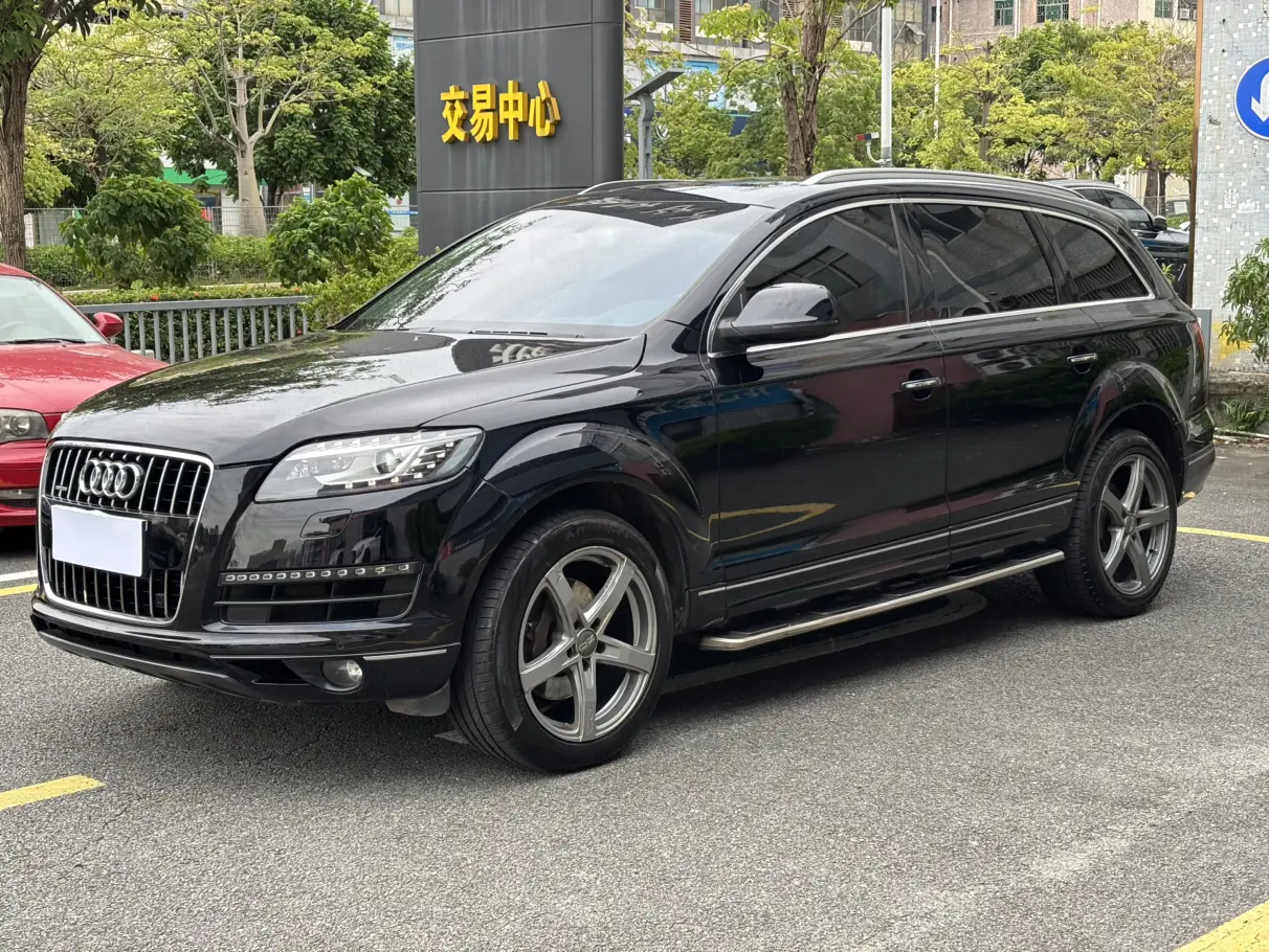 Audi Q7  из Китая