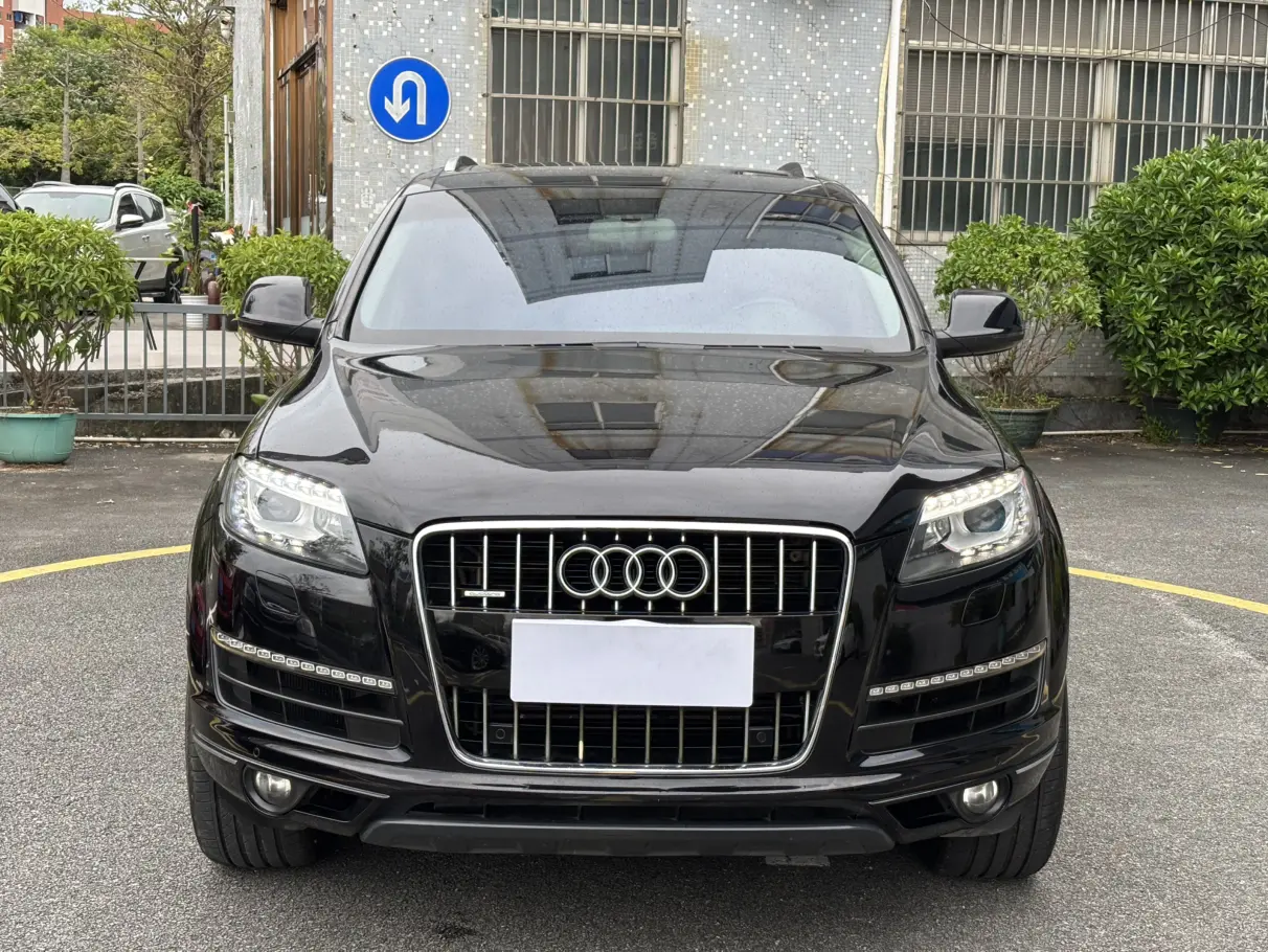 Audi Q7  из Китая