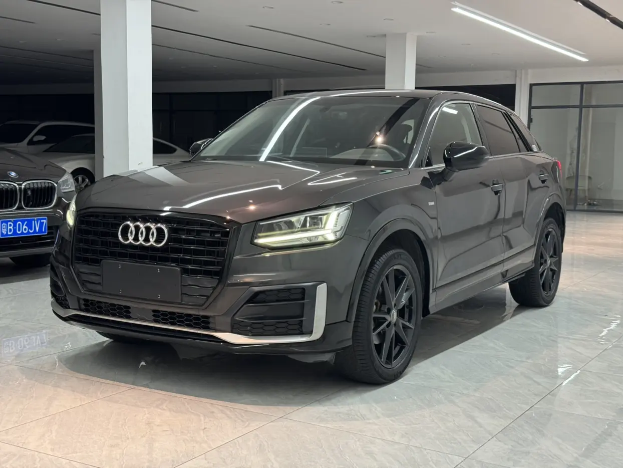 Audi Q2L  из Китая