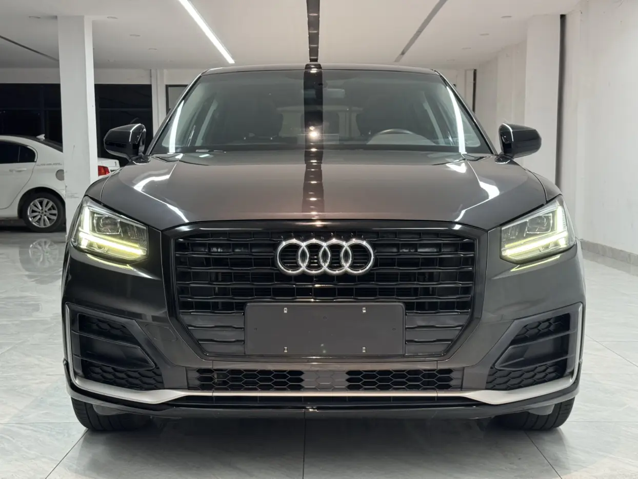 Audi Q2L  из Китая