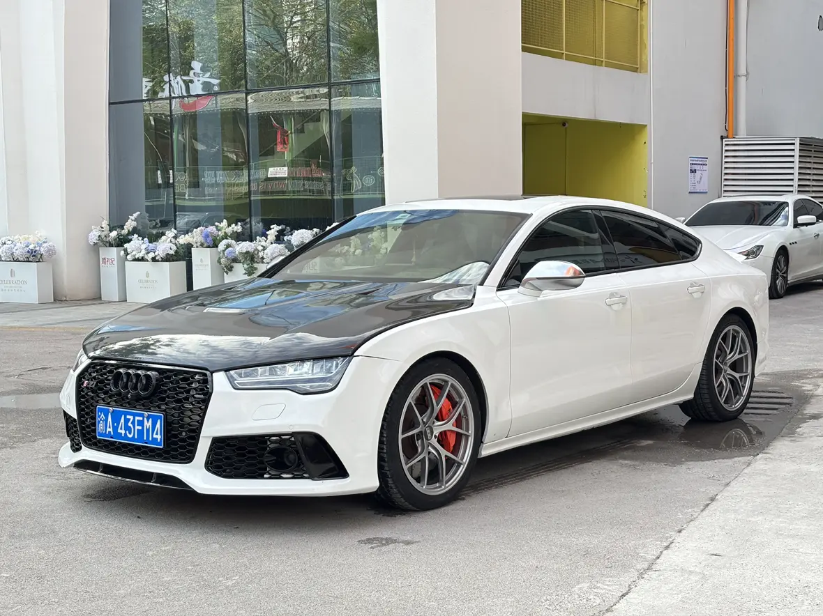 Audi S7  из Китая