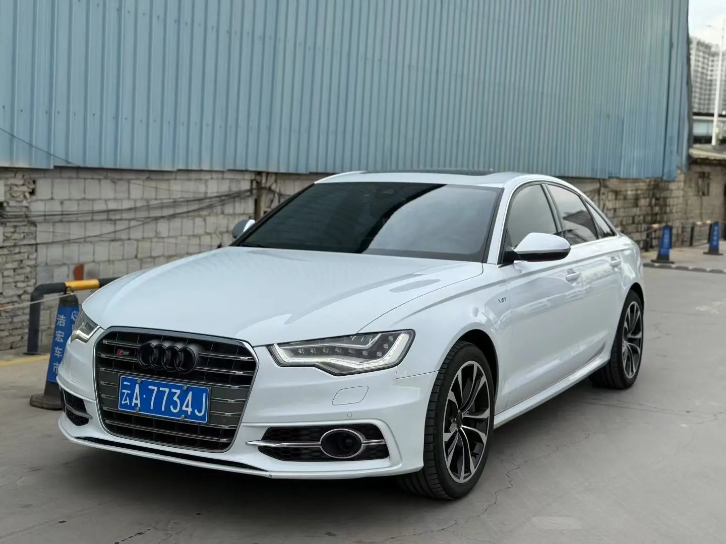 Audi S6  из Китая