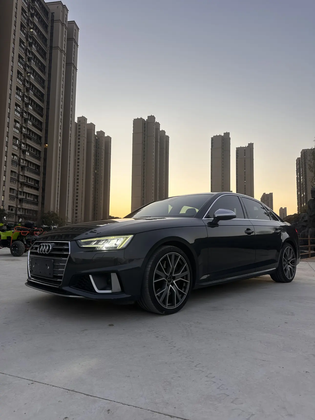 Audi S4  из Китая