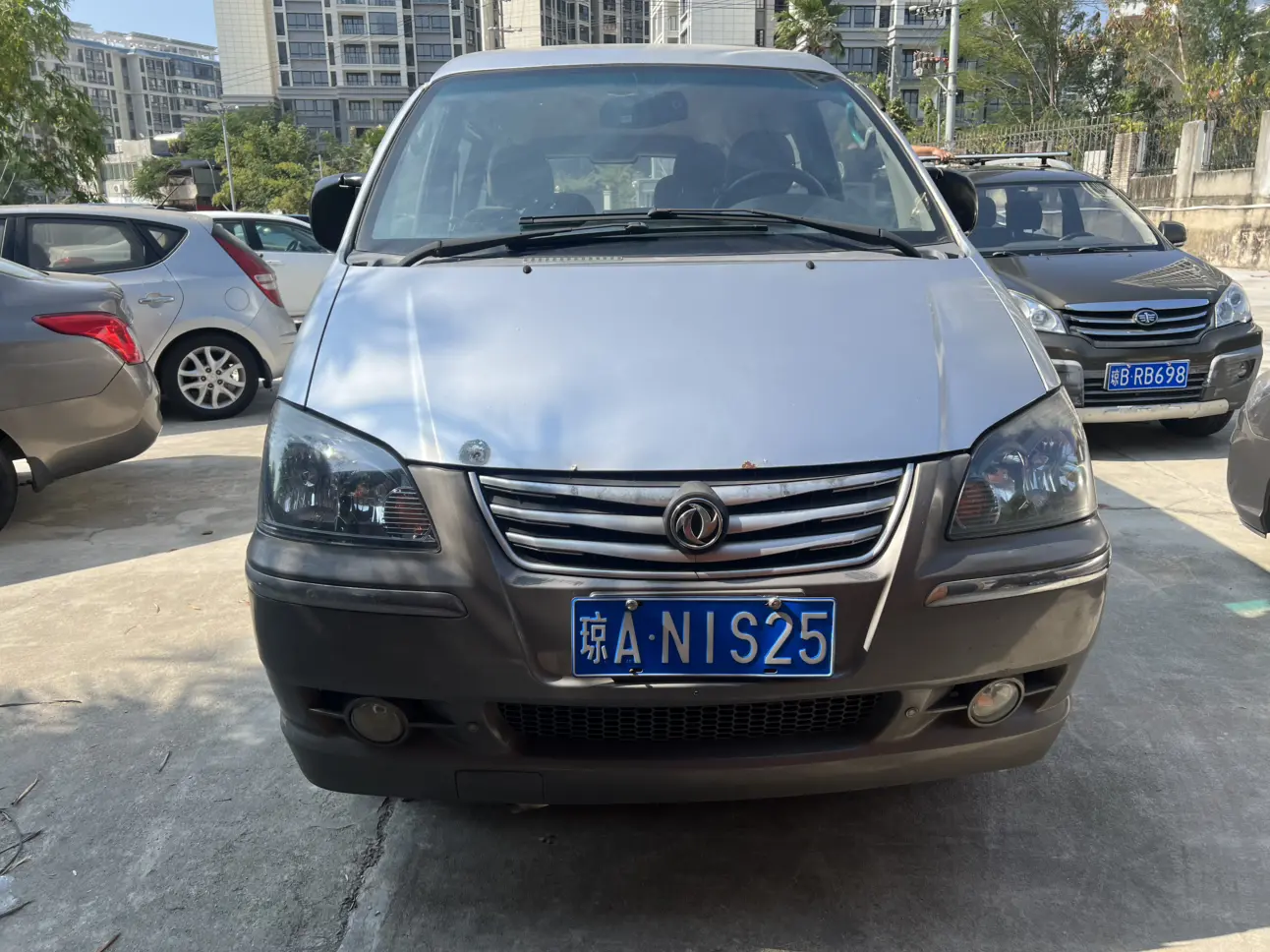 Forthing Lingzhi  из Китая