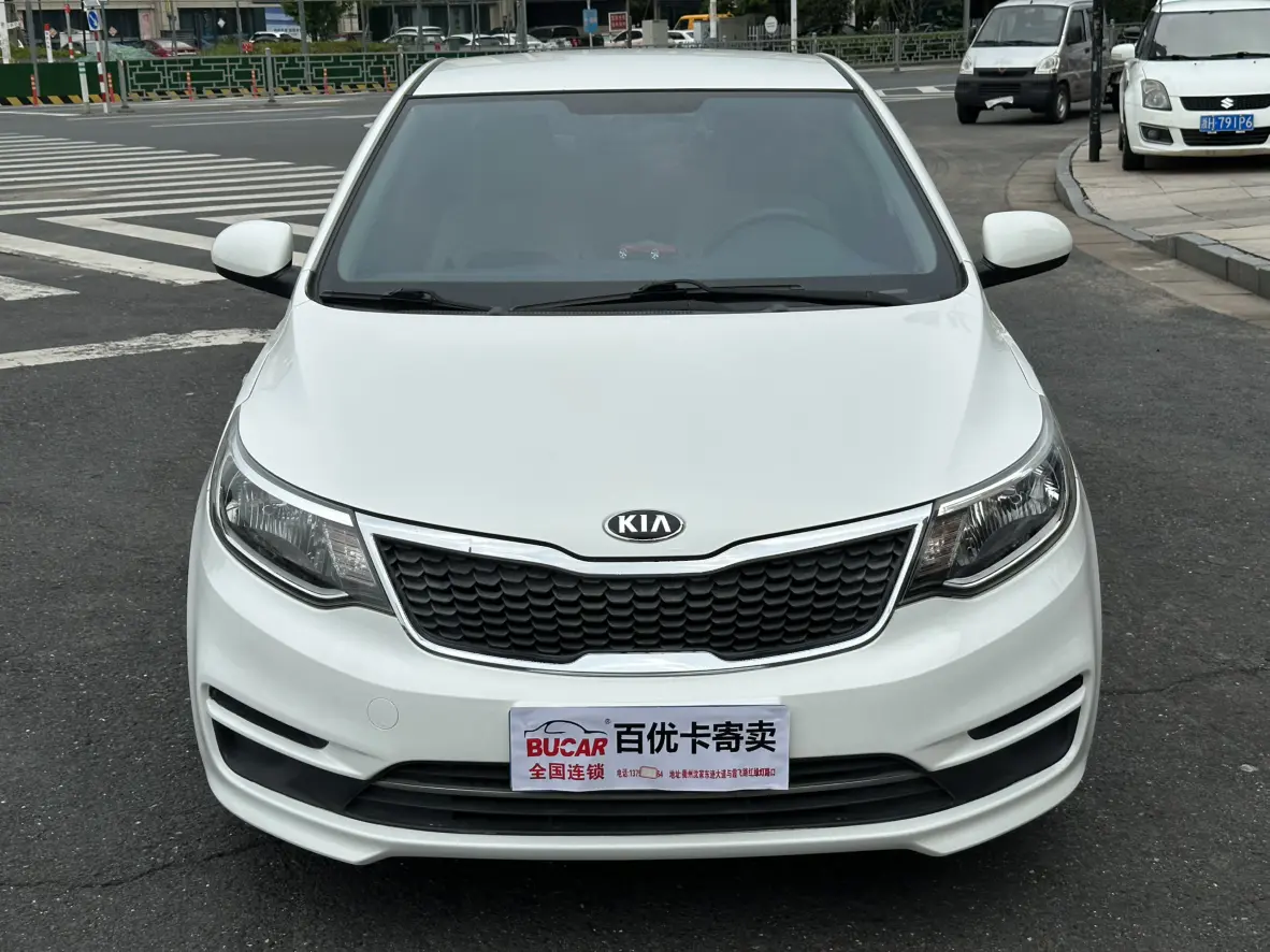 Kia K2  из Китая