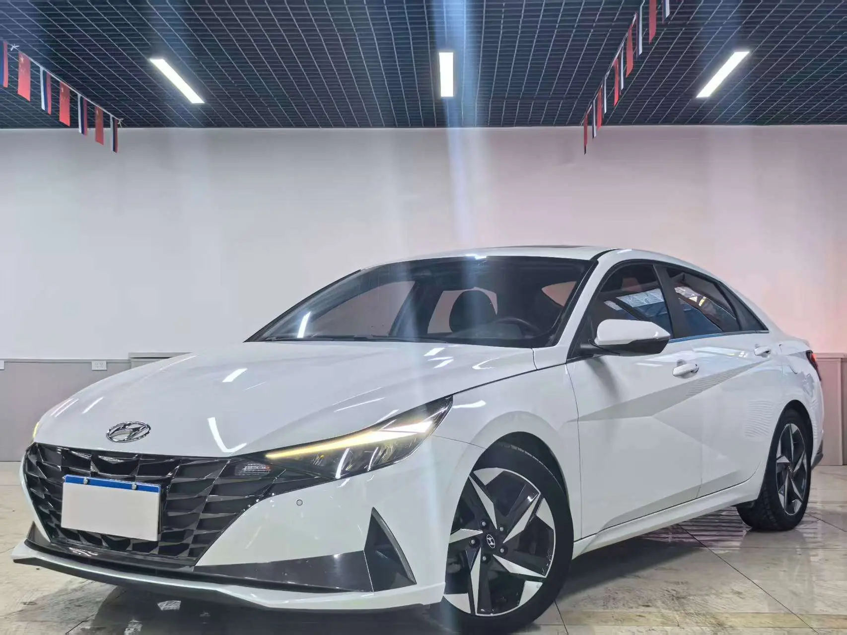Hyundai Elantra  из Китая