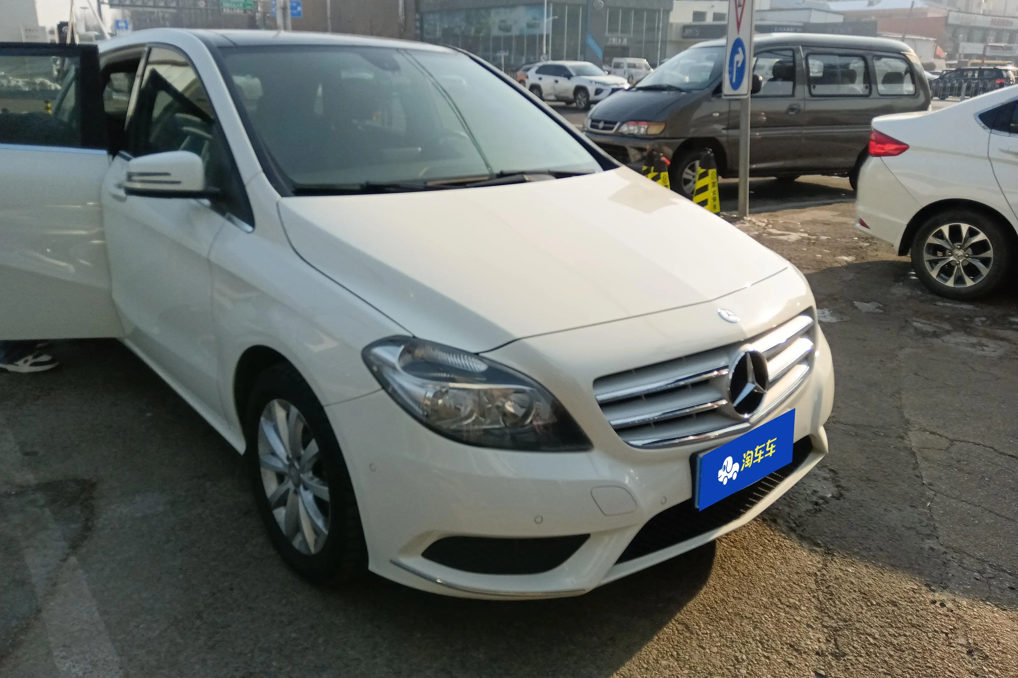 Mercedes-Benz Mercedes Benz B Class  из Китая