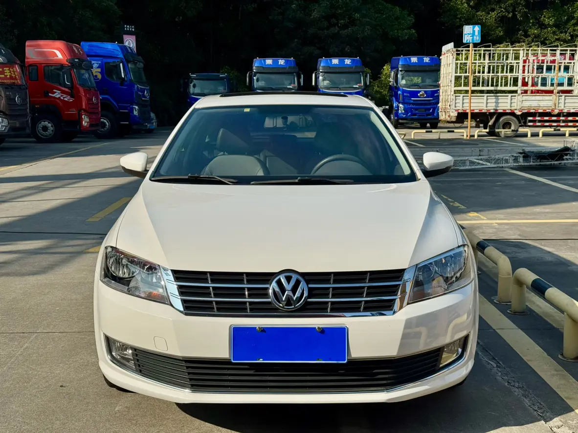 Volkswagen Langxing  из Китая