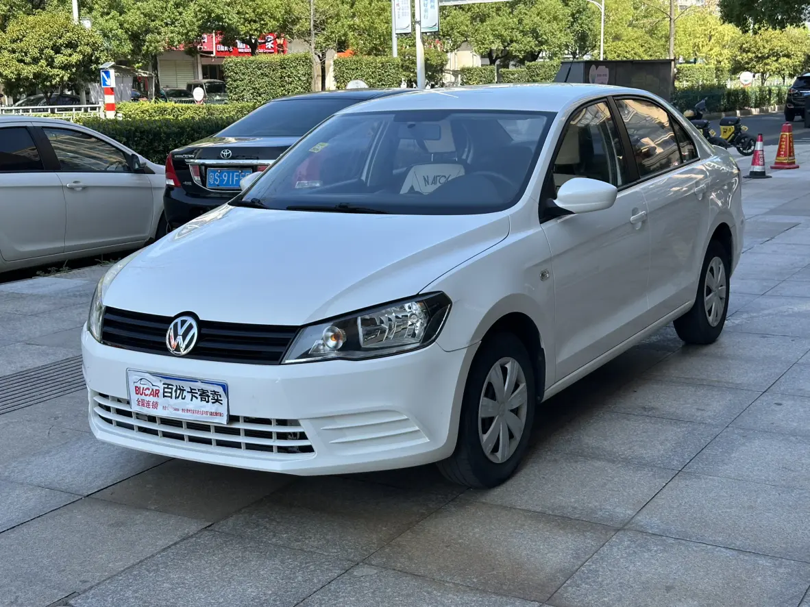 Volkswagen Jetta  из Китая