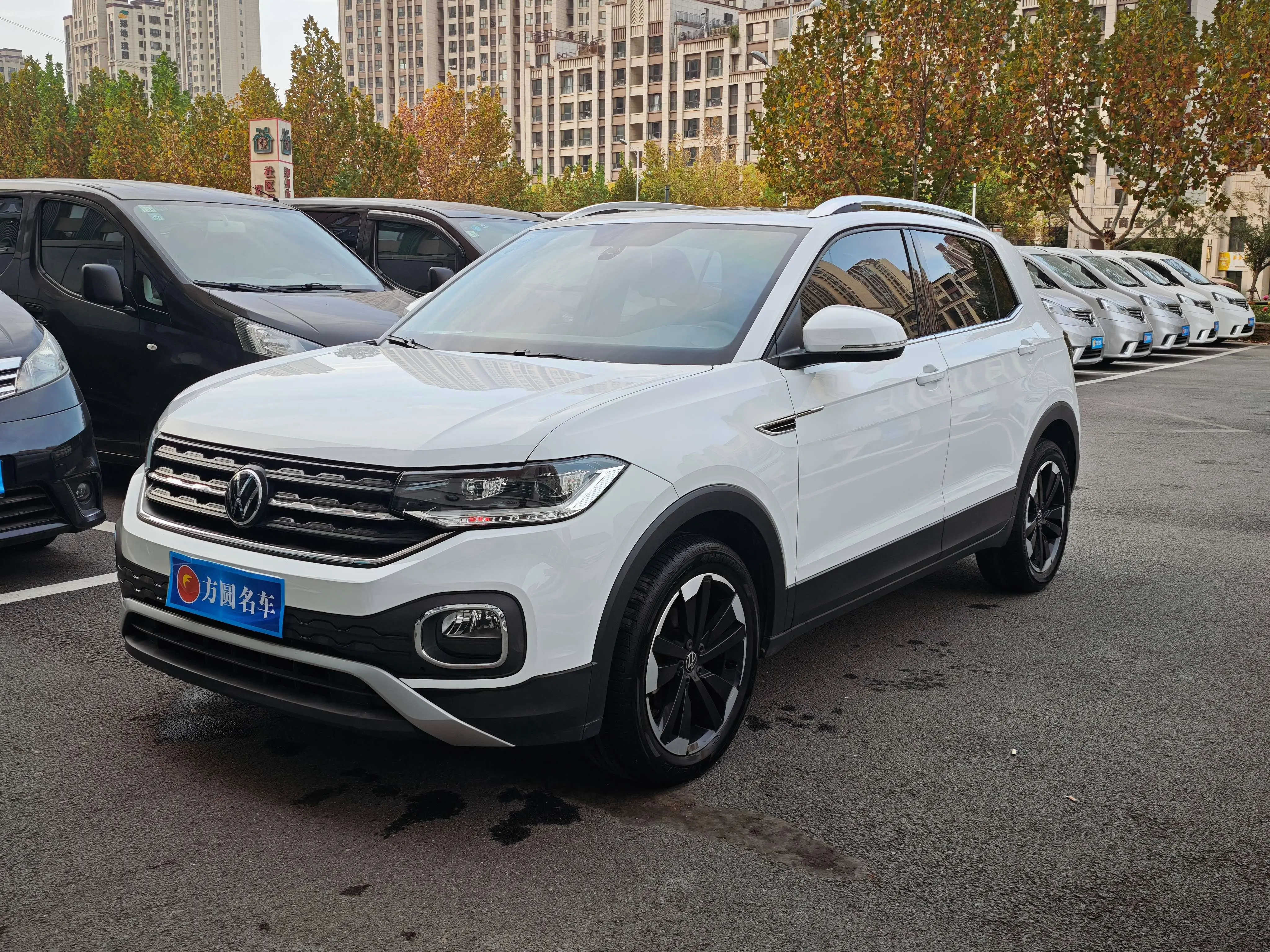 Volkswagen Explore the shadows  из Китая