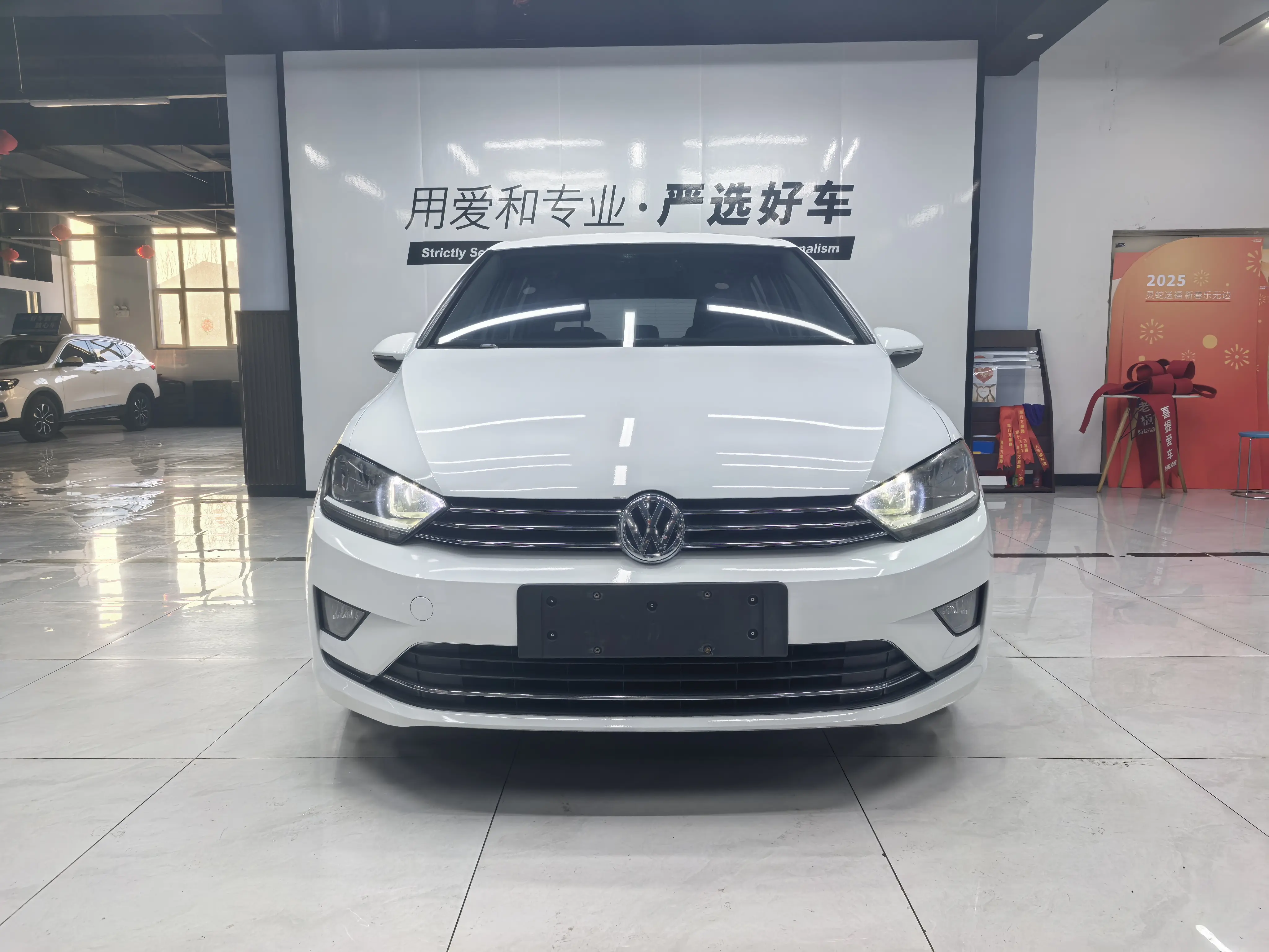 Volkswagen Golf·Jialu  из Китая