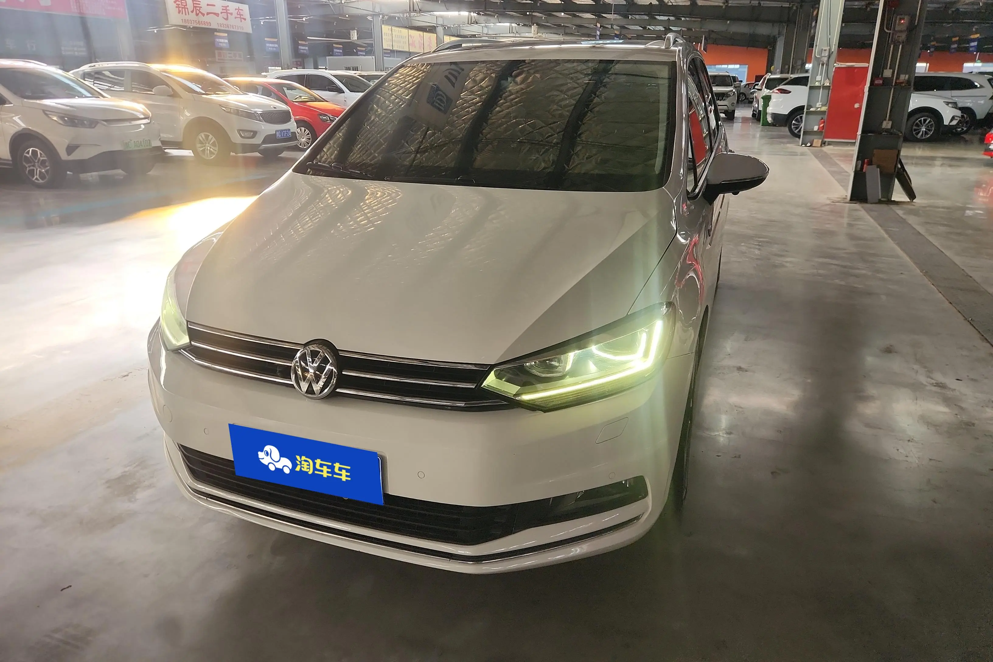 Volkswagen Touran L  из Китая