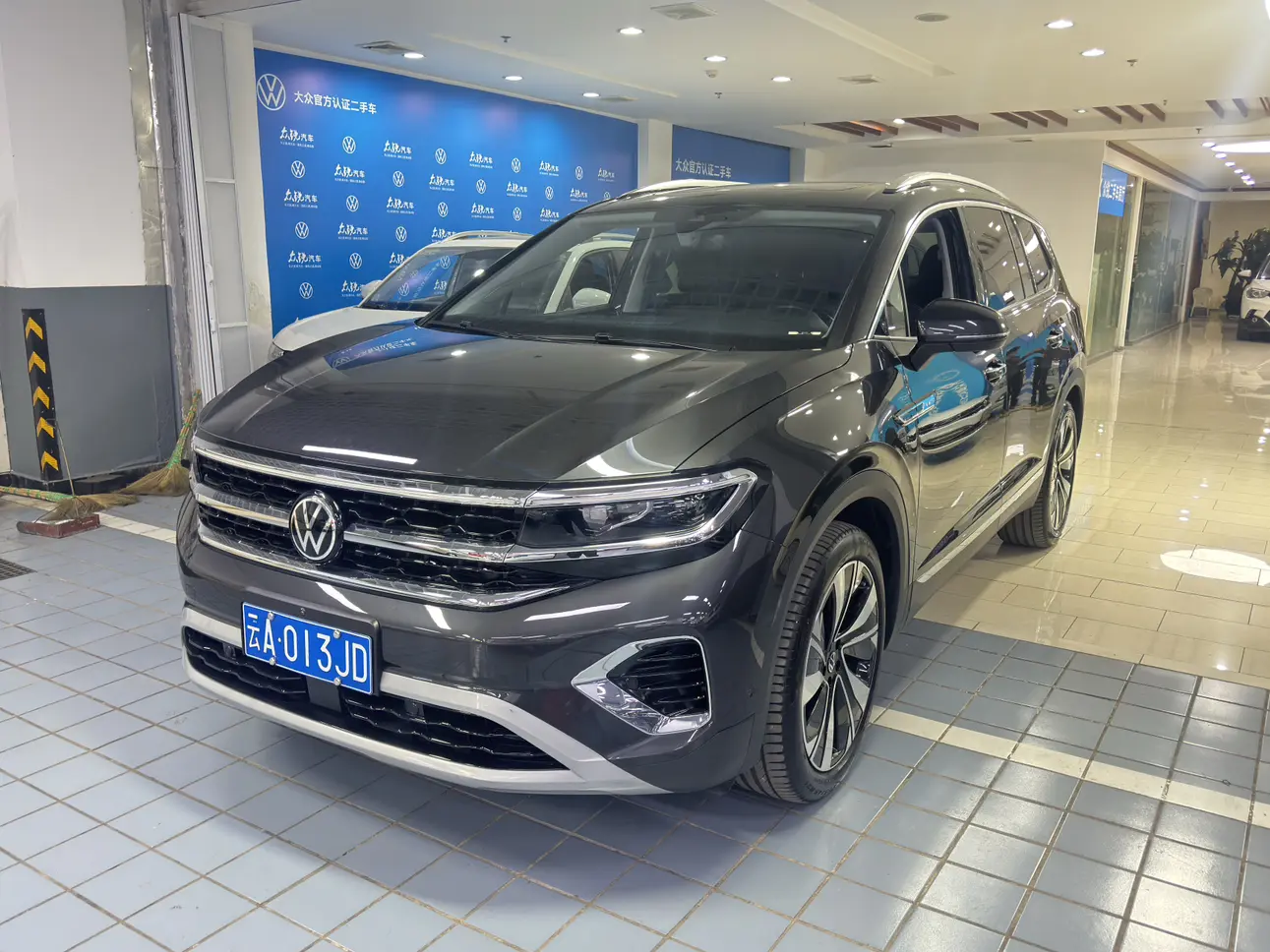 Volkswagen Talagon (Lan Jing)  из Китая