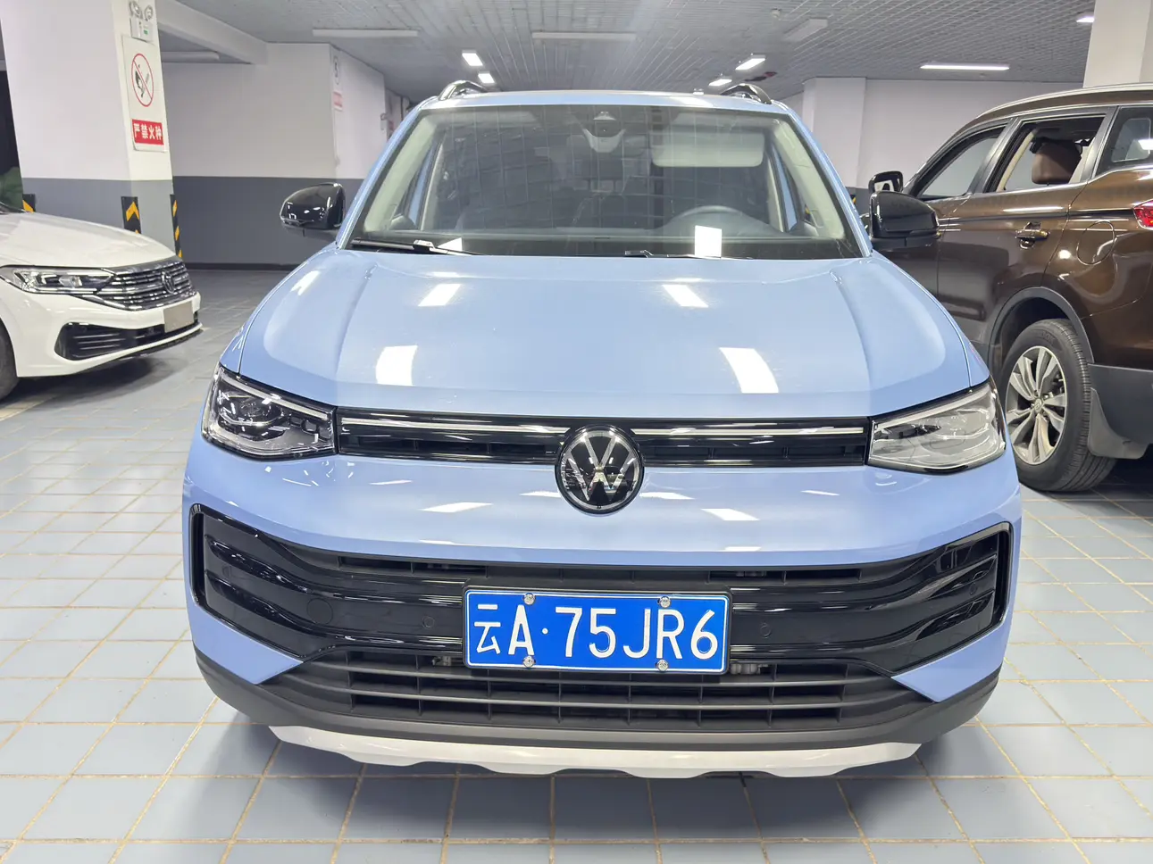 Volkswagen Tharu  из Китая