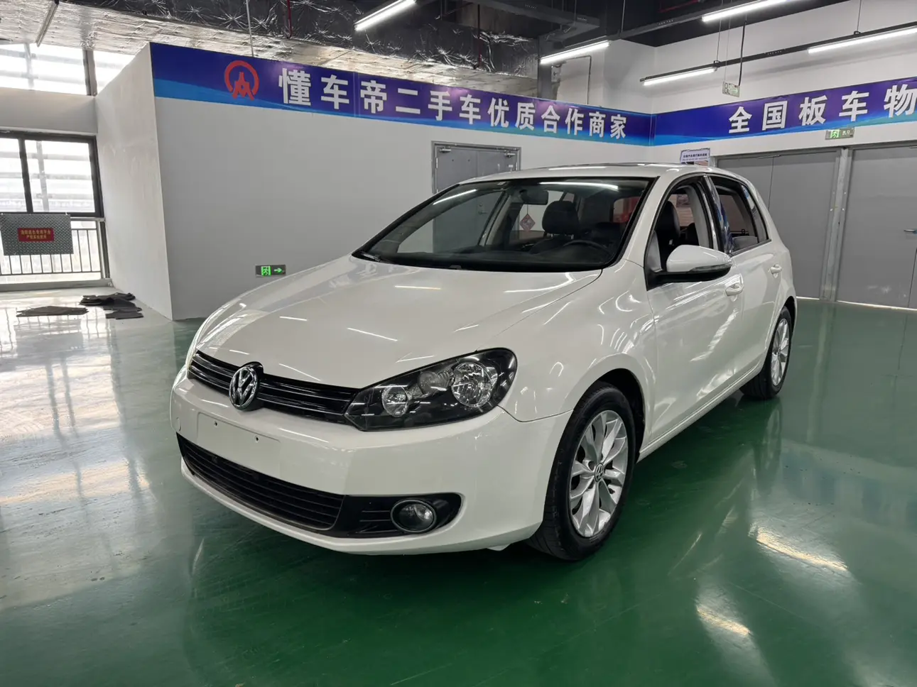 Volkswagen Golf  из Китая