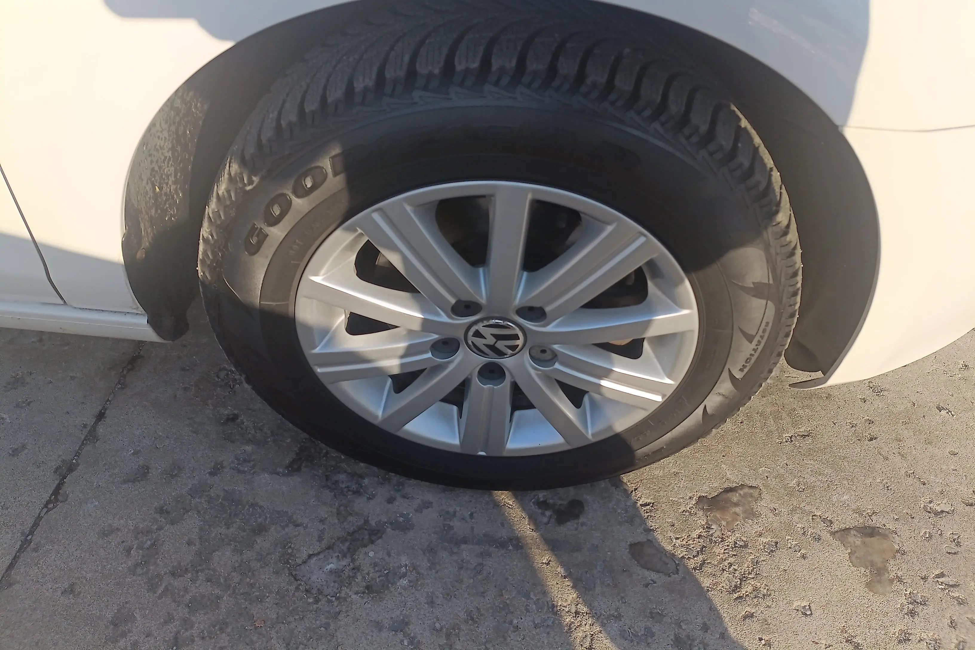 Volkswagen Golf  из Китая