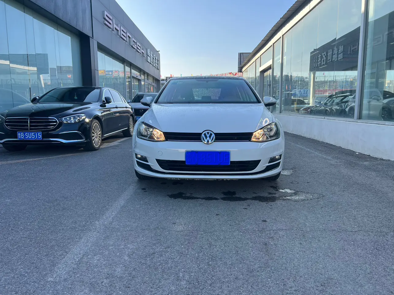 Volkswagen Golf  из Китая