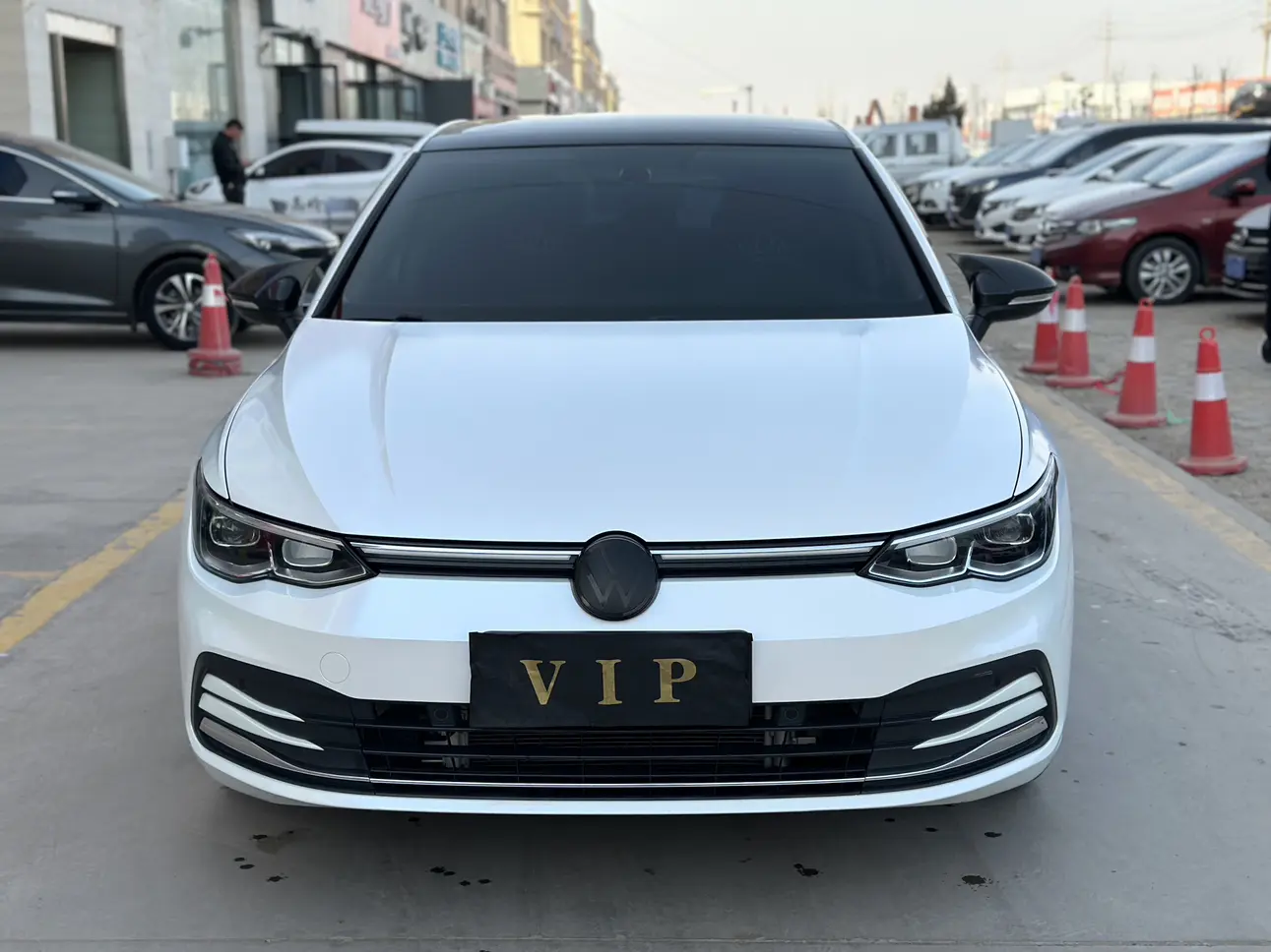 Volkswagen Golf  из Китая