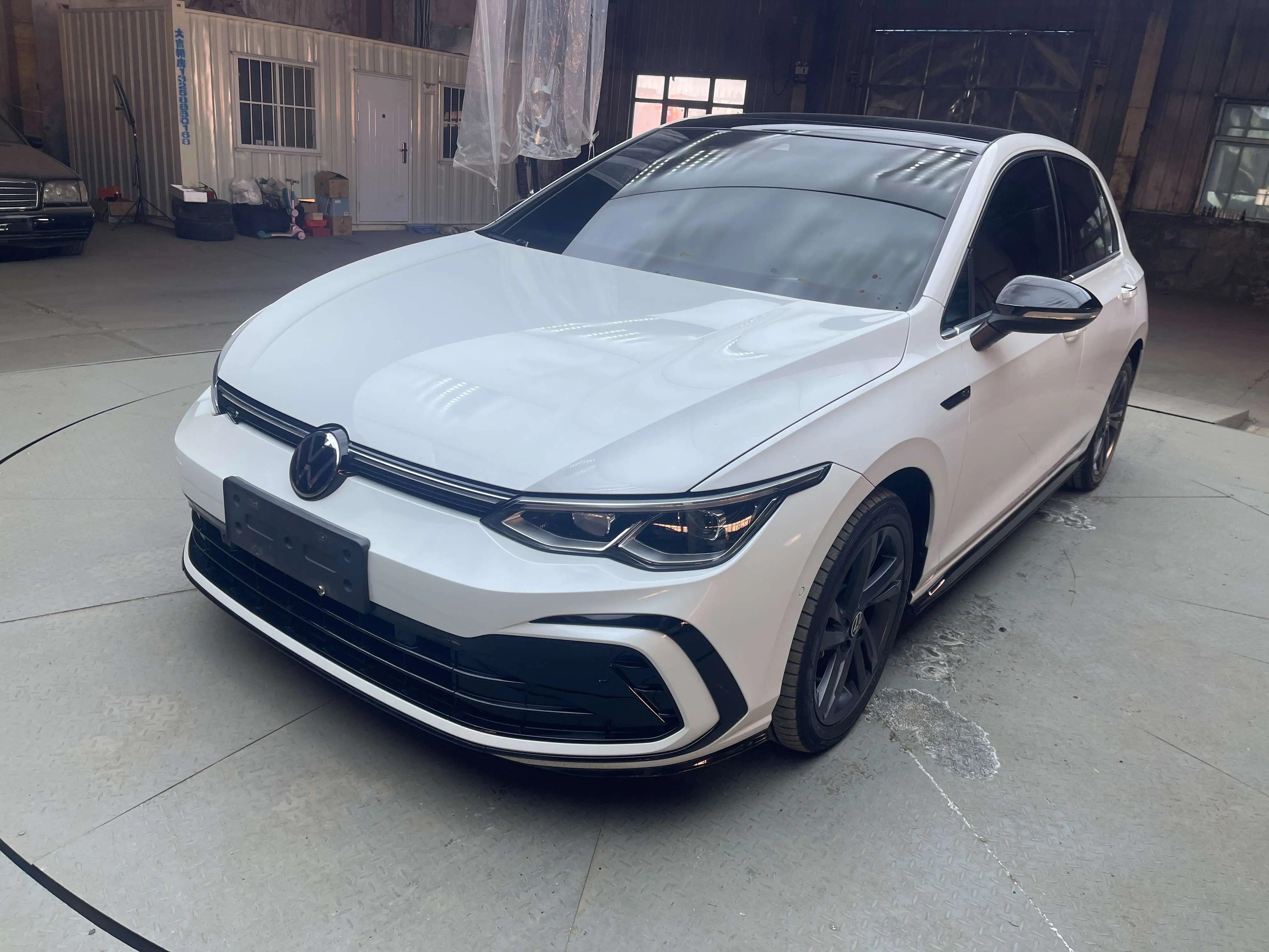 Volkswagen Golf  из Китая