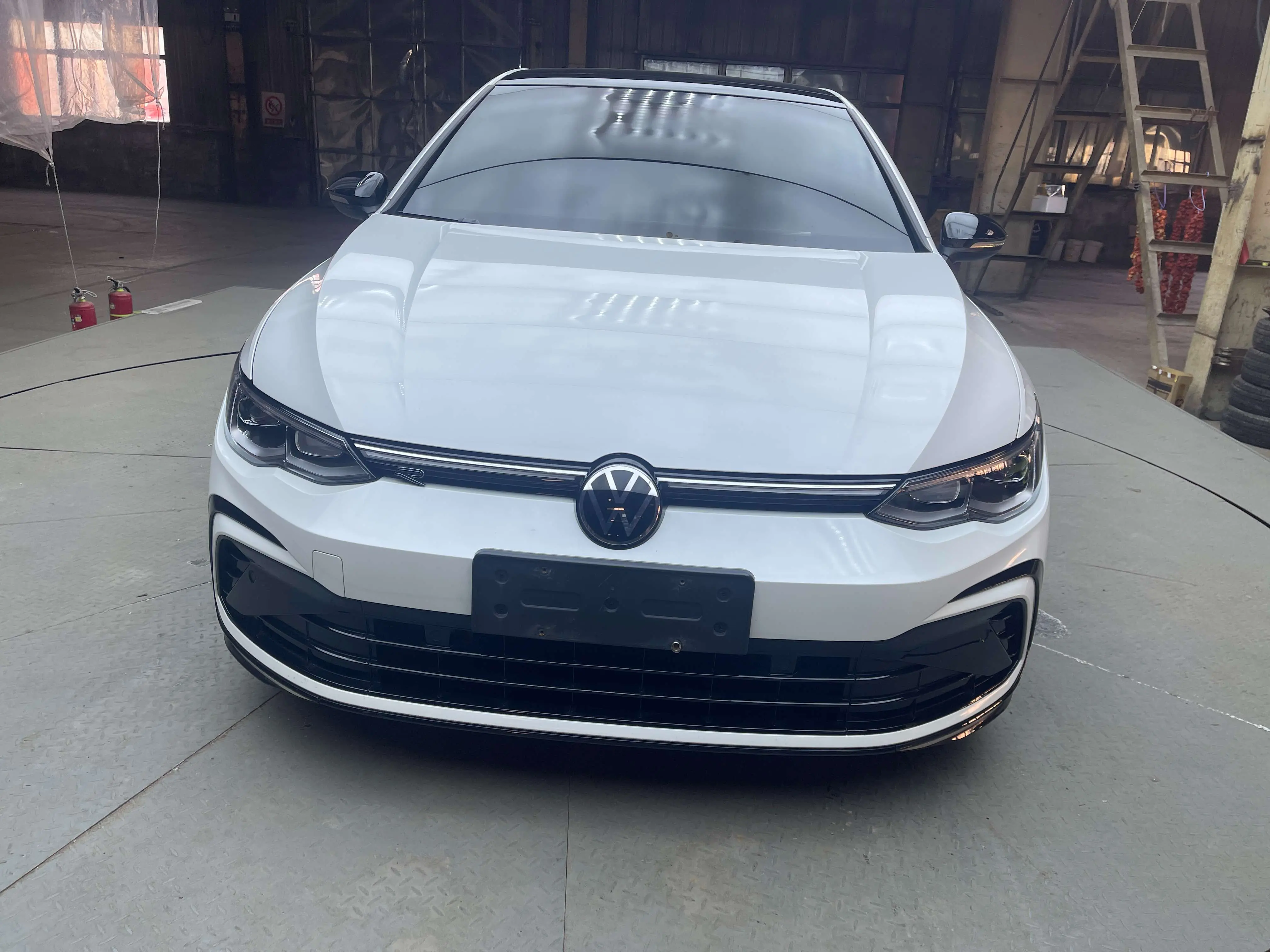 Volkswagen Golf  из Китая