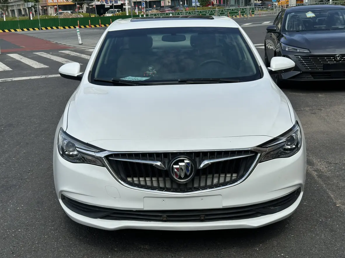 Buick Yinglang  из Китая