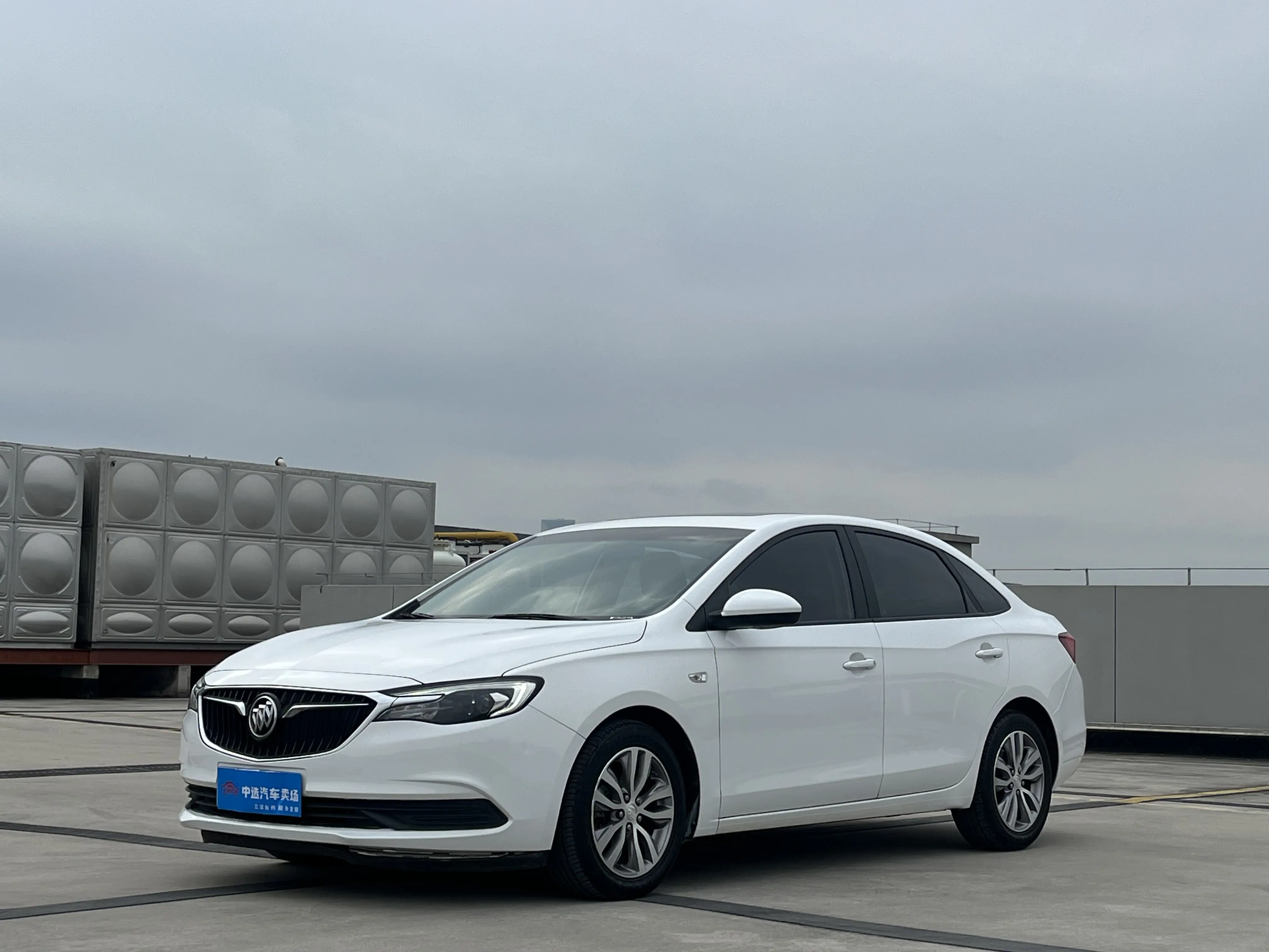 Buick Yinglang  из Китая