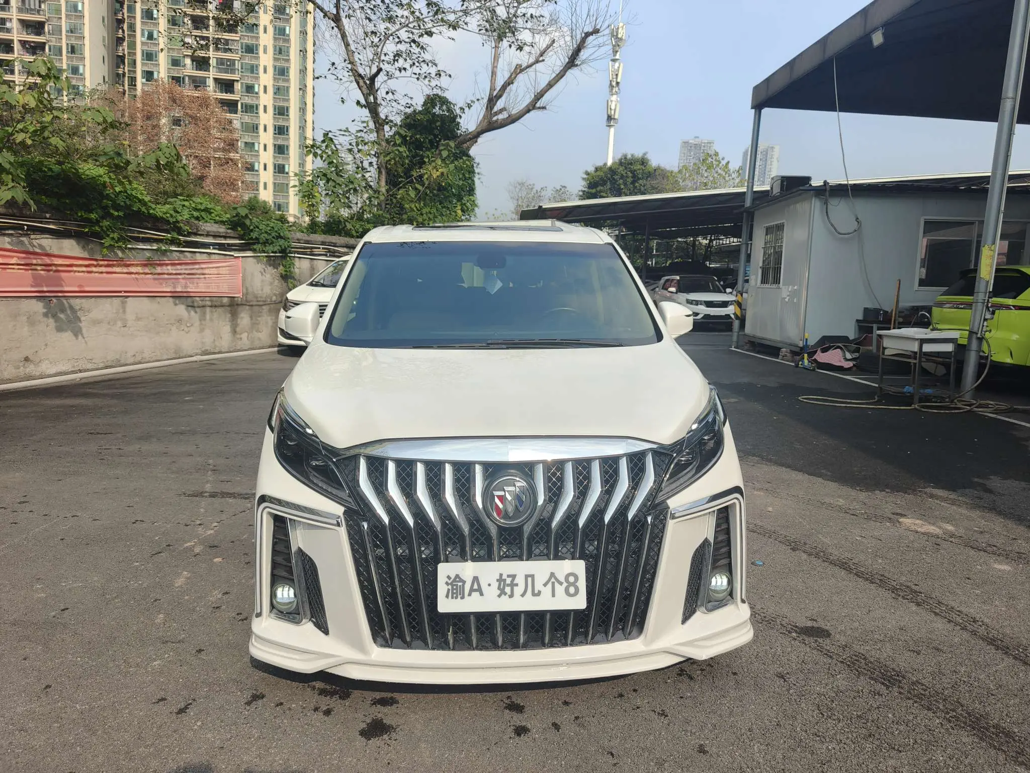 Buick GL8  из Китая